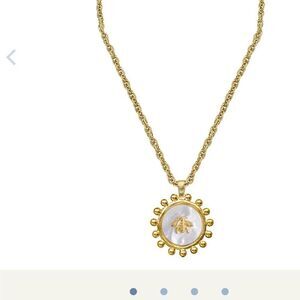 Mother of pearl bee necklace